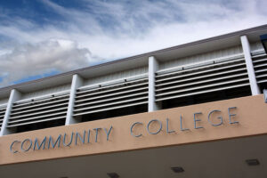 community college 